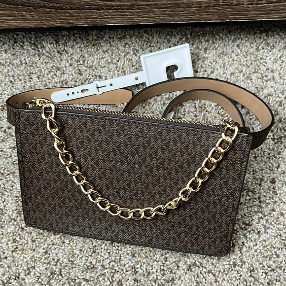 New Michael Kors Belt Bag - Picture 1 of 7